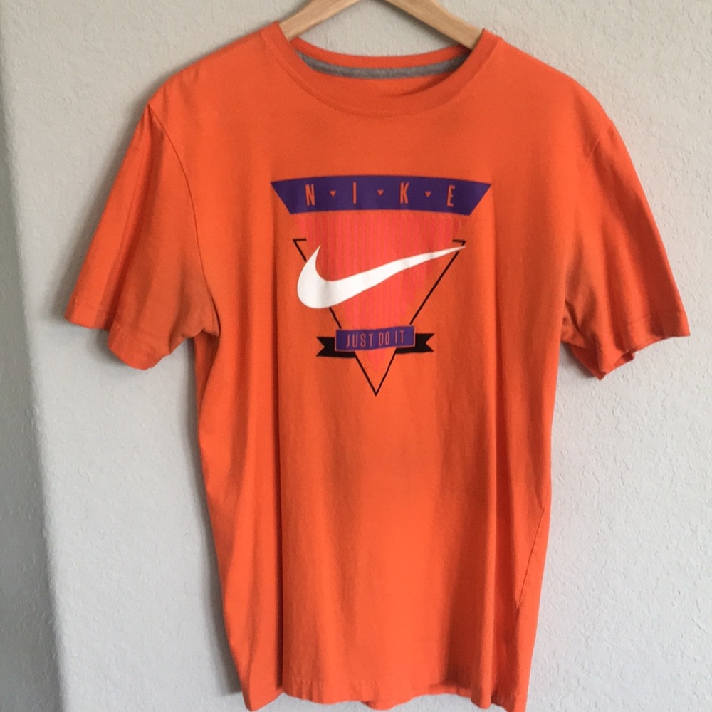 Nike T-shirt